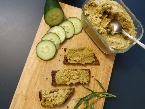 Voveraciu-ir-saulegrazu-seklu-pastetas