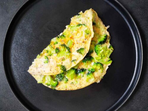 Omletas su brokoliais