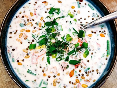 kefyro-sriuba-su-pomidoru