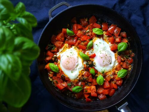 saksuka-zydiska-kiausiniene