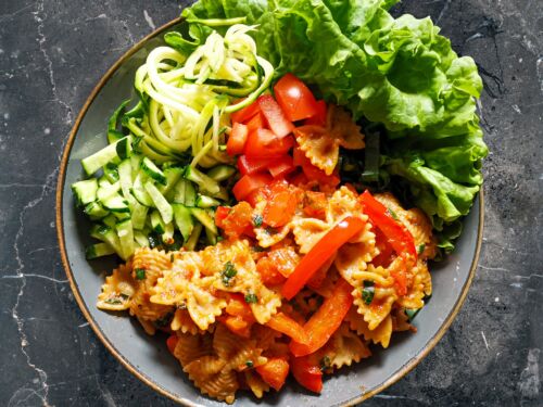 viso-grudo-makaronai-su-pomidorais