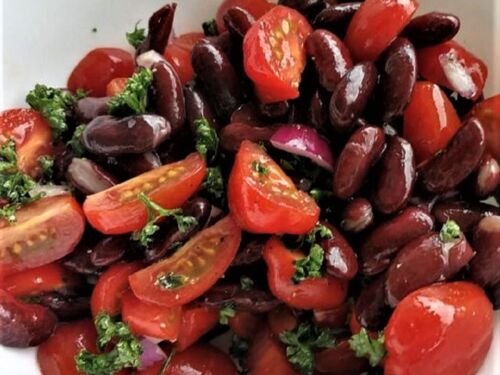 pupeliu-salotos-su-pomidorais