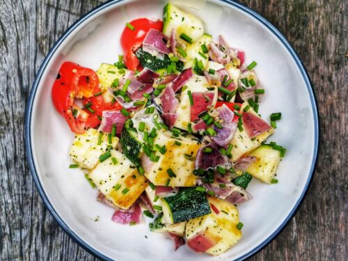 saldaus-varskes-surio-troskinys-su-cukinija-ir-kokosu-kremu