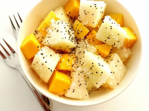 vaisiu-salotos-su-ispaninio-salavijo-seklomis