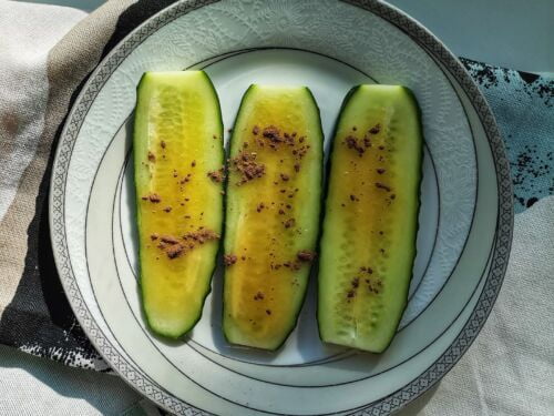 gaivus-agurko-desertas-su-medumi-pagardintas-cinamonu