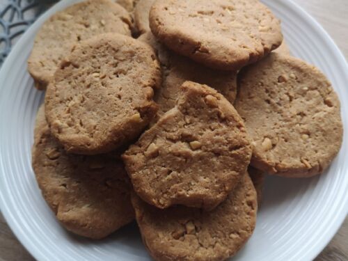 migdoliniai-riesutu-sviesto-sausainiai