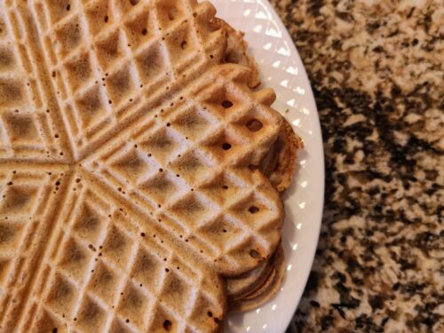 grikiu-miltu-blynai-su-airanu