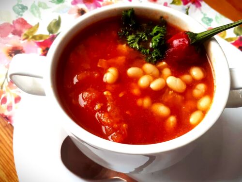 stri-pomidorine-sriuba-su-pupelemis-ir-morkomis