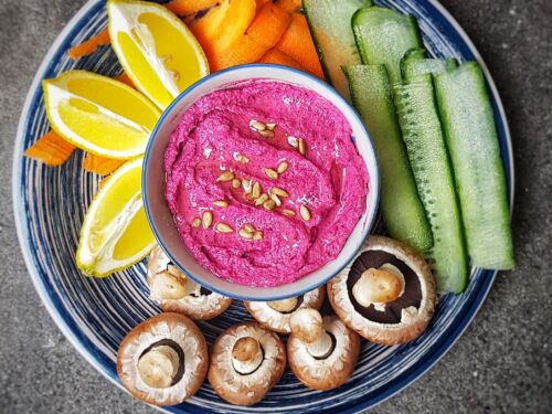 gardi-rozine-avinzirniu-uztepele-su-saulegrazomis