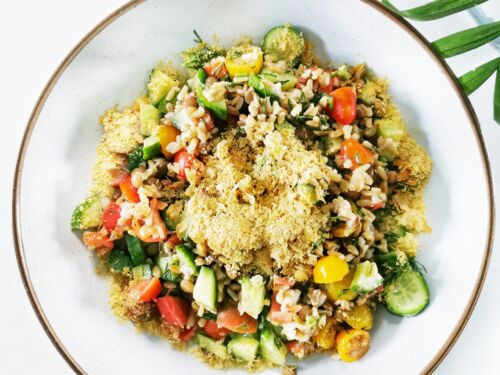 avizu-ir-lesiu-kose-pagardinta-maistiniu-mieliu-dribsniais