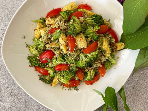 Ruduju-basmati-ryziu-kose-su-pesto-ir-brokoliu