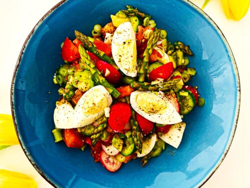 kiausiniu-salotos-svieziomis-darzovemis-ir-smidrais