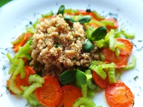 Burnocio-kruopu-kose-su-morkomis-ir-salieru