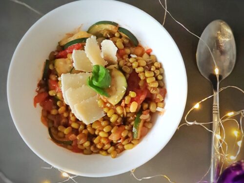 Spinduliniu-pupuoliu-troskinys-su-cukinijomis