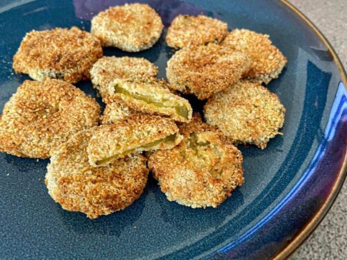 Karsto-oro-gruzdintuveje-kepti-rauginti-agurkai_