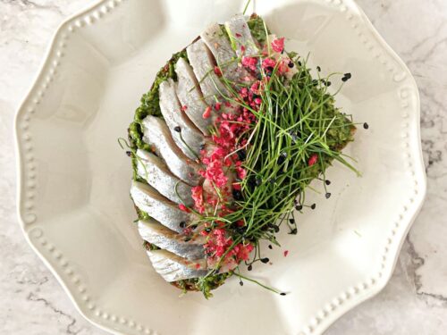 Sumustinis-su-krapu-Pesto-padazu-ir-silke