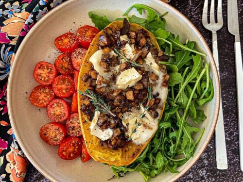 eptas-moliugas-su-ozkos-suriu-ir-darzovemis