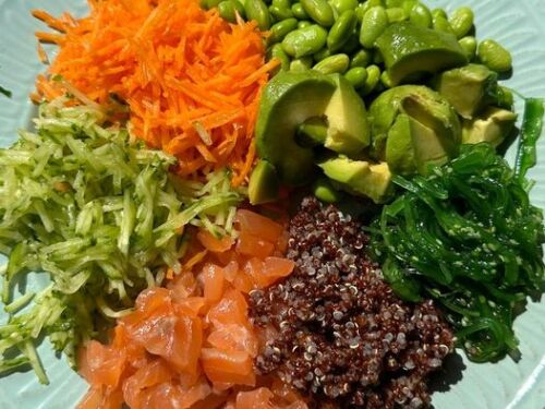 darzoviu-dubenelis-poke-bowl-su-lasisa