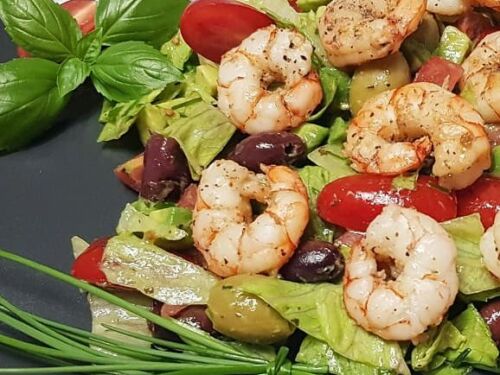 kreveciu-salotos-su-pomidorais-ir-avokadu