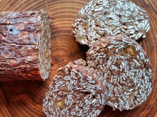 tinginys-su-aviziniais-dribsniais-ir-migdolu-riesutais