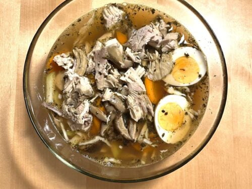 sildanti-darzoviu-sriuba-su-imbieru-ir-kiausiniu