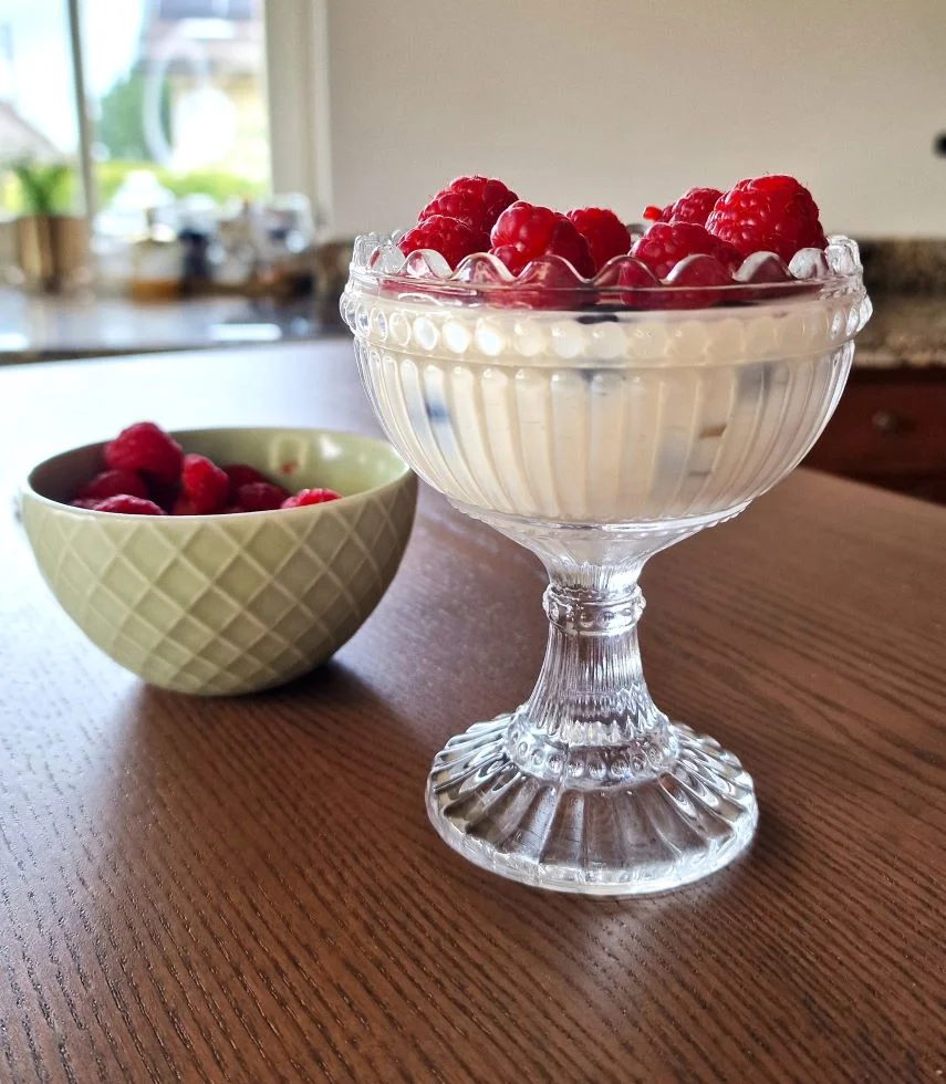 vertingas-jogurtines-zele-desertas-vos-per-kelias-minutes