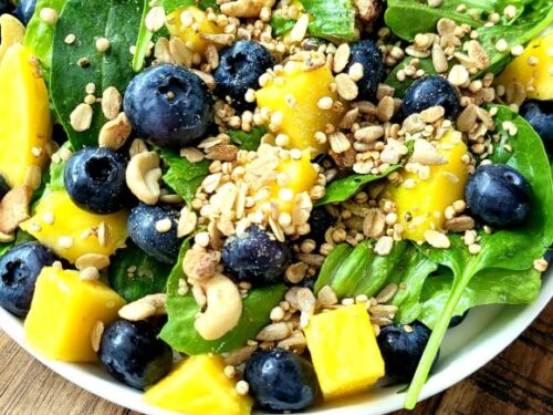 mangu-salotos-su-silauogemis-ir-granola