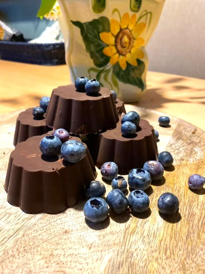 sureliai-su-silauogemis-ir-melynemis_Egidija-Vaiciene