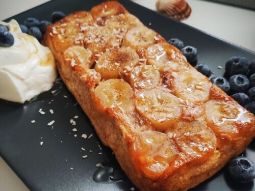 varskes-apkepas-su-karamelizuotais-bananais