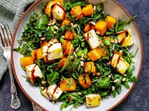 kepto-moliugo-ir-varskes-surio-salos-su-edamame-pupelemis