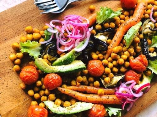 Avinzirniai-su-keptais-baklazanais-morkomis-ir-pomidorais