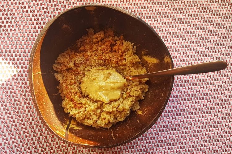 burnociu-seklu-kose-su-zemes-riesutu-kremu