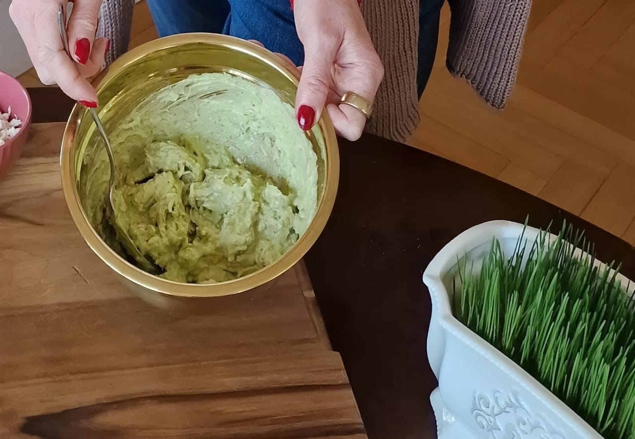 avokado-ir-graikisko-jogurto-padazas