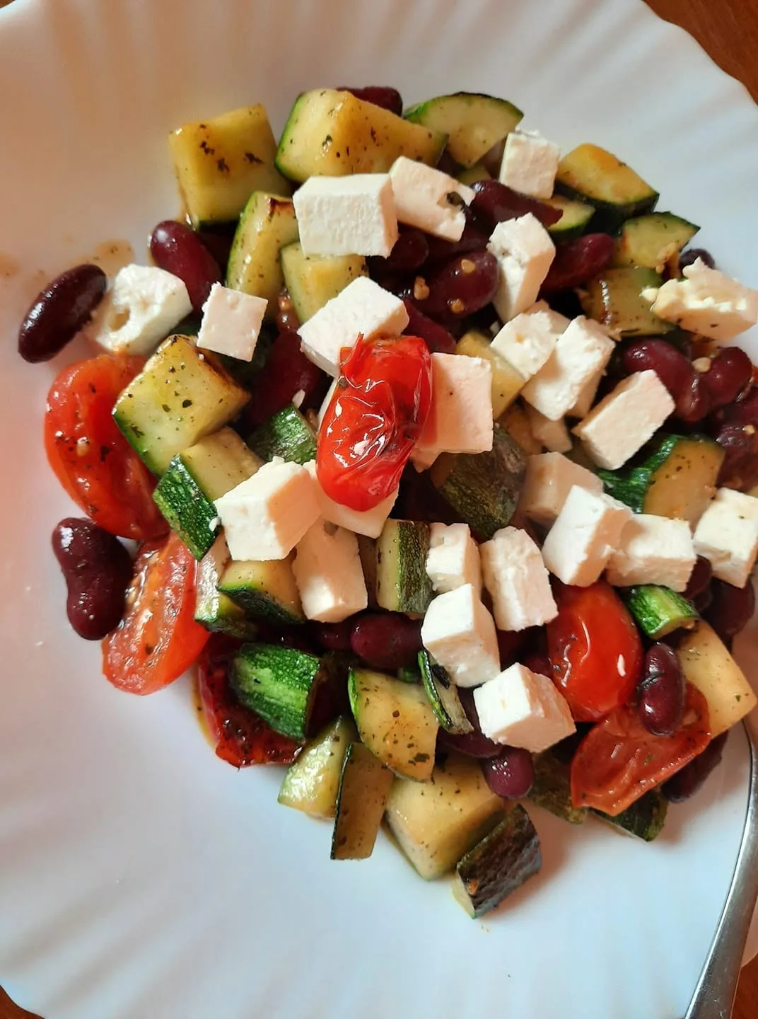 Troskinys-su-darzovemis-ir-feta-suriu