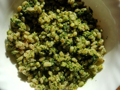 Perlinių kruopų košė su krapų pesto - Vaida Kurpienė