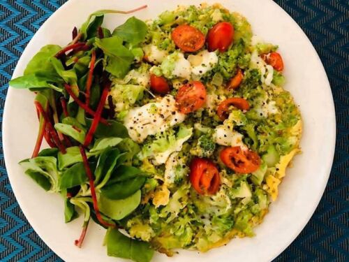 Omletas su brokoliais ir mocarela