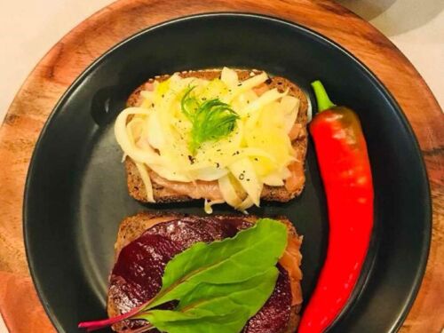 Sumuštiniai su sūdyta lašiša, pankoliu, burokėliais